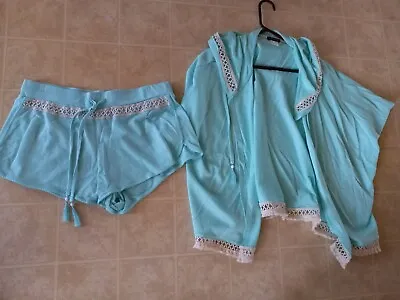 Womans VENUS Aqua Crocheted Short Sleeve Hoodie & Shorts Set  Size M • $20.69