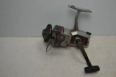 Vintage Shakespeare OMNI 030 Spinning Reel    Works • $12.95