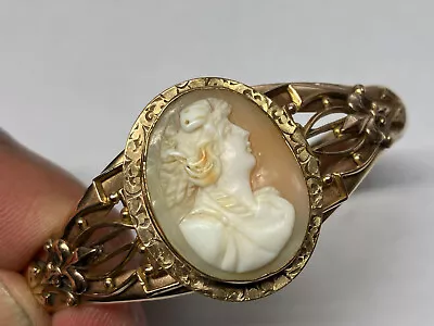 Beautiful Vintage Carved Shell Cameo Filigree Gold Filled Bangle Bracelet • $15.50