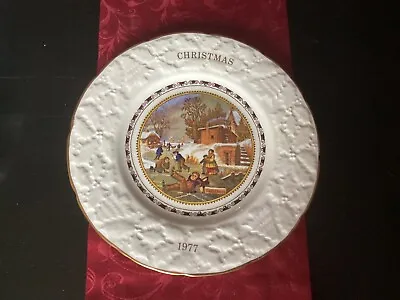 Decorative Coalport Bone China Plate Christmas 1977 Series  Dangerous Skating  • £0.99