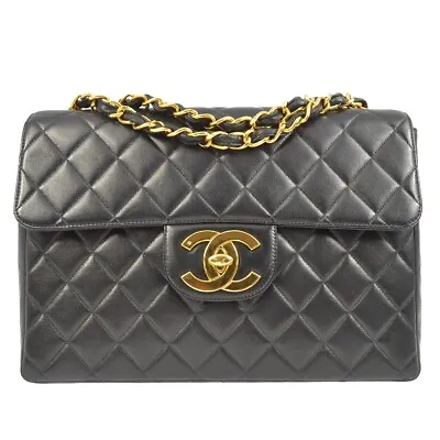 Chanel Black Lambskin Jumbo Classic Flap Bag 120049 • £3890.10