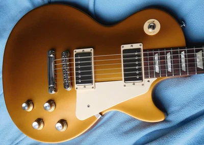$1225 • Buy Gibson Les Paul Tribute 2018 Goldtop