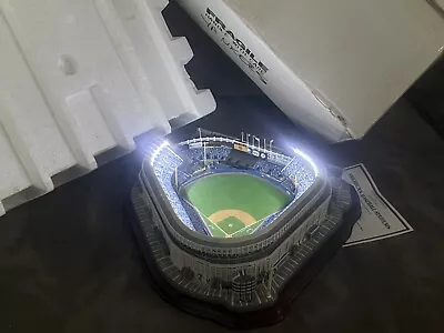 Danbury Mint New York Yankee Stadium Mlb Deluxe Lighted Lit Replica Box & Coa • $1499