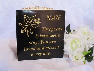 Graveside Memorial Pots • £9