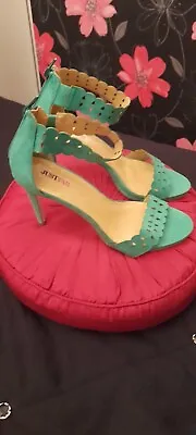 Jade Green Shoes By Justfab Size 6 New • £5