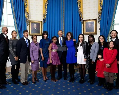 Barack Obama Michelle & Daughters With Extended Family - 8x10 Photo (ee-110) • $8.87