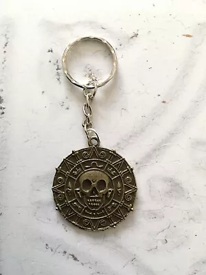 £2.48 • Buy Pirates Of The Caribbean Aztec Coin Medallion Skull Charm Keyring UK SELLER