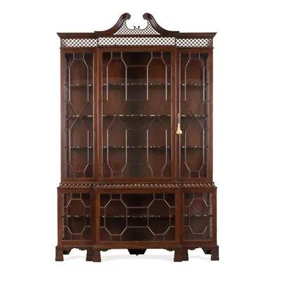 Baker Furniture Chinese Chippendale Carved Mahogany China Cabinet Breakfront • $3699