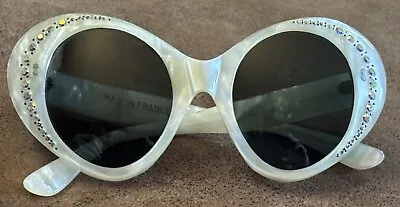 Vintage Women’s Faux Mother Of Pearl Cat Eye French Aurora Borealis Sunglasses • $350