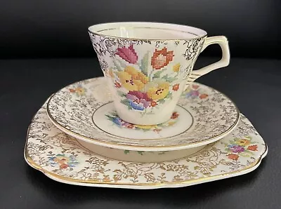 H& K Tunstall Petit Point Gold Chintz Floral Tea Cup Saucer Plate Trio England • $29.36