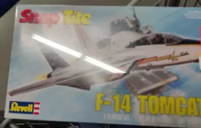 F-14 TOMCAT FIGHTER 1:72 Scale Level 1 Snap Tite Plastic Model Kit By Revell • $14.96