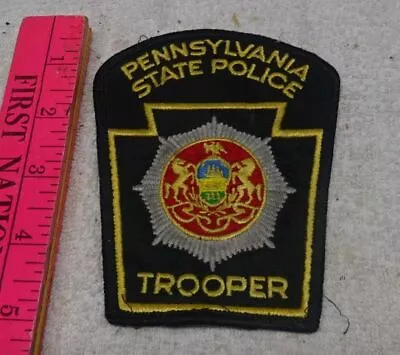 ** Vintage - GENUINE - PA (Pennsylvania) - STATE TROOPER PATCH ** • $12.22