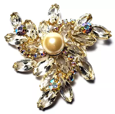 Vintage AB Crystals Gold Tone Brooch Faux Pearl Center & Open Back STUNNING! • $21.99