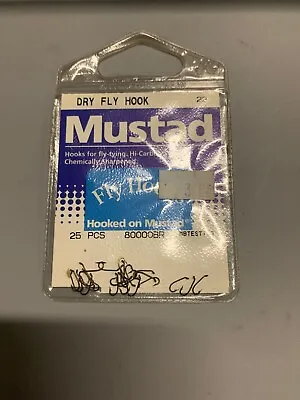 Mustad Dry Fly Tying Hooks 80000BR Size 22 • $6.99