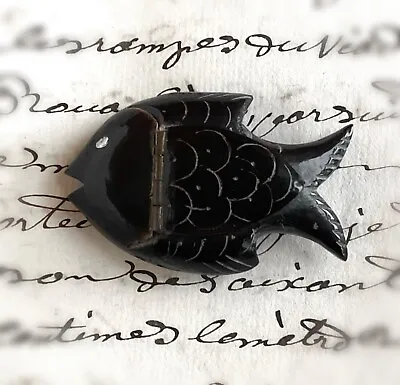 Vintage Black Horn FISH SNUFF BOX Pill Box ANIMAL UNUSUAL Quirky HAND CARVED Old • £32