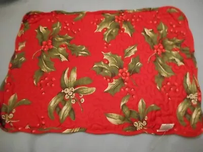 Holly Christmas Rectangular Red & Green Quilted & Scalloped Edge Placemats NEW • $12.99