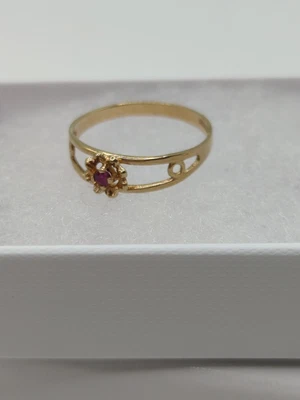 £89 • Buy 🌸Very Pretty Flower 9ct Gold And Ruby Ring July Birth Stone Fully Hallmarked 🌸
