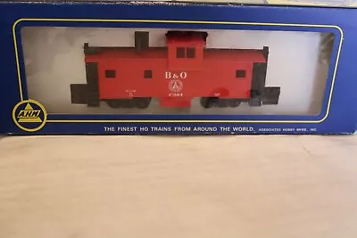 HO Scale AHM Extended Vision Caboose B&O Red #C294 5485 • $15