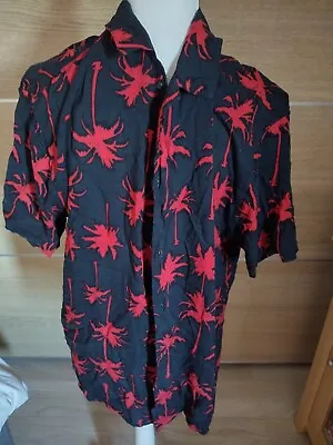 Mens Medium Blood Red Palm Trees Shirt • £5