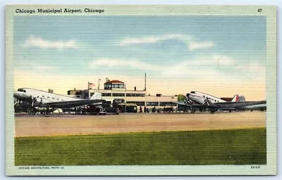 Postcard Chicago Municipal Airport Chicago IL Linen (green/blue Edge) G102 • $3.29