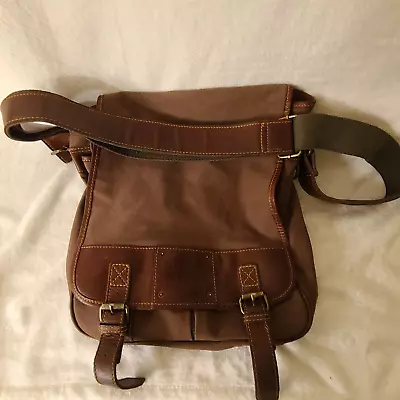 Fossil 54 Genuine Quality Leather Messenger/Carrier Bag • $39.95