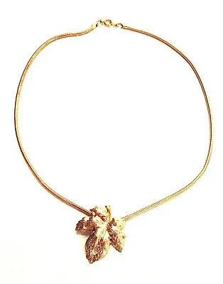 VINTAGE JEWELRY - 1970s Fall Maple Leaf Gold Plated Mesh Chain Collar Necklace • $39.99