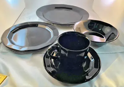 Vintage Black Stoneware Made In Japan 5 Piece Dinner Set 10.5  Dinner Plate • $9.75
