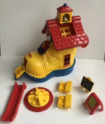 £19.99 • Buy Matchbox 1983 School Boot & Accessories Excellent Condition.