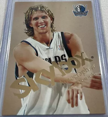 03-04 Dirk Nowitzki Fleer Skybox Autographics Basketball Card • $1.99