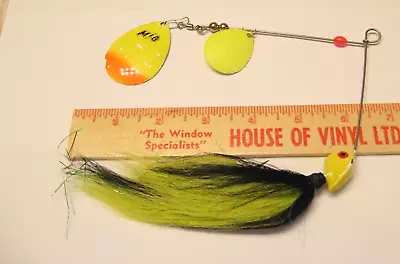 M & G Musky  Spinner Bait Muskie  Fishing Lure Used Black Yellow • $28