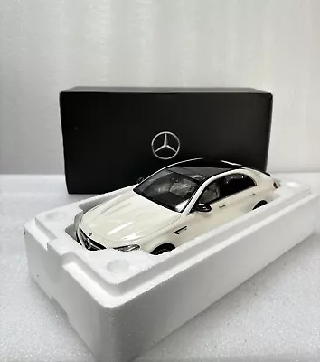 1/18 Mercedes-Benz E63 S AMG In Designo Diamond White Dealer Edition Gt Spirit • $250