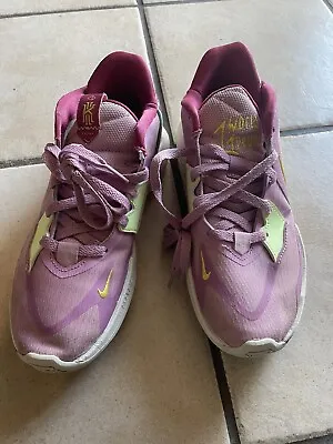 Size 7.5 - Nike Kyrie 5 Low Orchid • $108.12