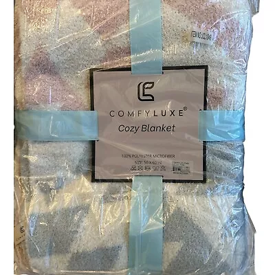 Comfyluxe Cozy Blanket • $39.99