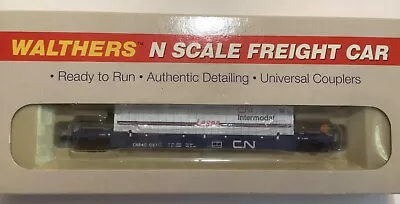 N Scale Walthers 932-8055 CN Double Stack Car #640037 • $42.50
