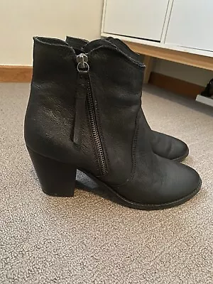 EOS Black Dixon Leather Heel Boots Size 40/9 • $40