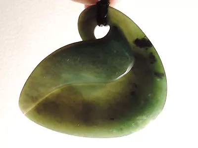 Greenstone OLIVE GREEN JADE Maori Pounamu NEPHRITE Dean's INTRICATE Leaf Tendril • $243