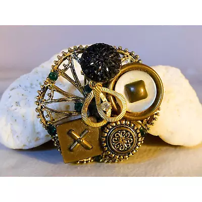 Vintage Gerry's Brooch Steampunk Abstract Circle Pin • $14