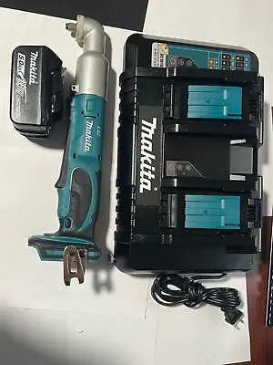 Makita 18V LXT 3/8 In. Angle Impact Wrench • $285