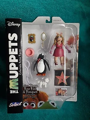 The Muppets Miss Piggy Foo-Foo & Penguin Diamond Select Action Figures Sealed • £40