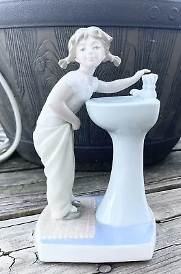 Lladro “Clean Up Time  Little Girl With Pigtails At Sink Figurine #4838 8” • $4.50