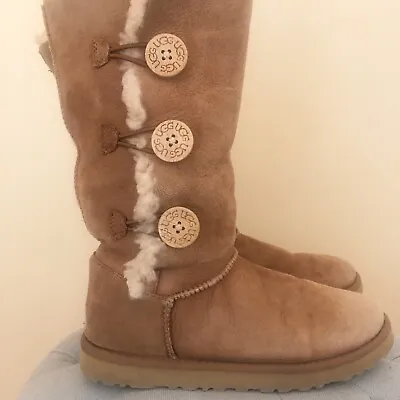 UGG Bailey Button Triplet II WM Sz 7  Suede Shearling Tall Boots Chestnut $220 • $40