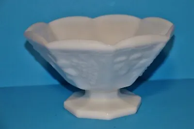 Vintage WHITE MILK GLASS Pedestal Footed Bowl Compote Grapes Candy/Fruit Dish • $5.99