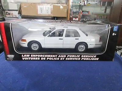 Motormax 1:18 Ford Crown Victoria P71 Police Interceptor White With Light Bar • $59.99