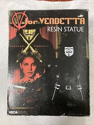 $149.99 • Buy V For Vendetta Resin Statue 12-inch Numbered NECA  0031/1500