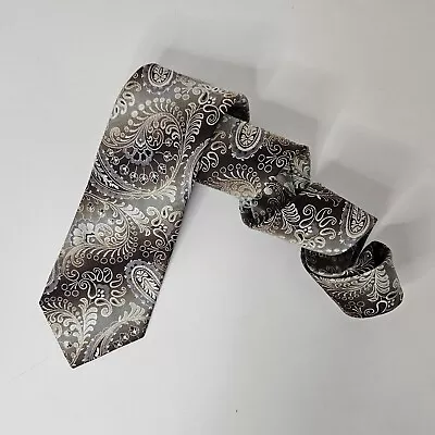 Van Heusen Jacquard Necktie Silk Paisley Silver Grey Brown 60 In X 3.25 In Tie • $12.95