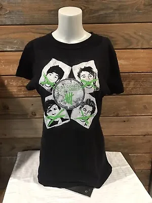 5 Seconds Of Summer Depring Since 2011 Graphic T-shirt Women's 2XL • $11.99