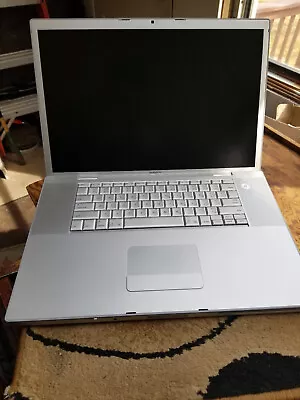 MacBook Pro Core Duo 2.16 17″ 2GB RAM 2006 A1151 • $40