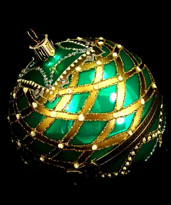 Vtg KOMOZJA Glass Ornament:  MOSTOWSKI EMERALD & GOLD LATTICE W RAINDROPS SPLIT • $98.76