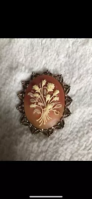 Vintage Coral Colored Rose Cameo Brooch • $0.99