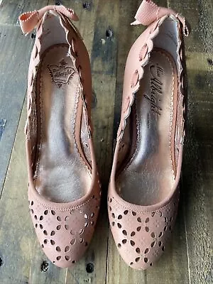 Anthropologie Miss Albright Pink Cut Out Leather Pumps Heels Shoes Size 6 M • $30